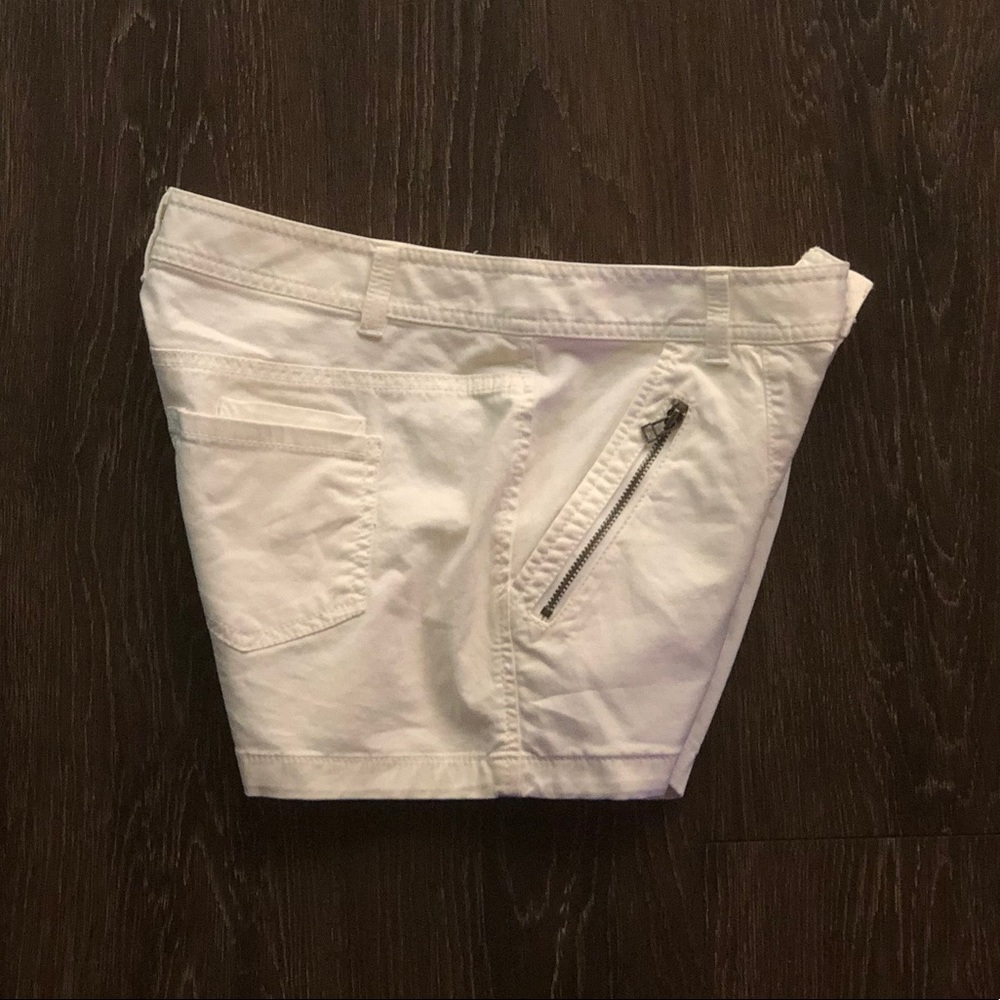 White High Rise Shorts - Picture 6 of 7